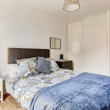 La Perle De Sully - Mante La Jolie *